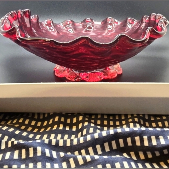 FOSTORIA? Ruby Red Bowl 11" Long x 8.5" Wide Footed Bowl W/Gold Flake and Foot. - Picture 2 of 9